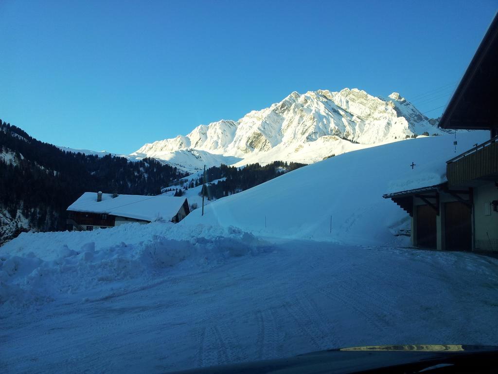 Le Foueustarle Appartement La Giettaz Kamer foto